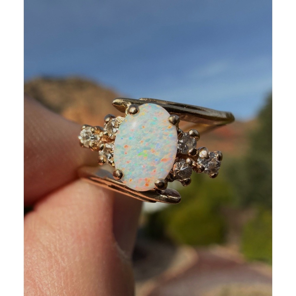 Vintage 14k Solid Yellow Gold Natural Asymmetric Diamond Cluster Fiery Opal Ring